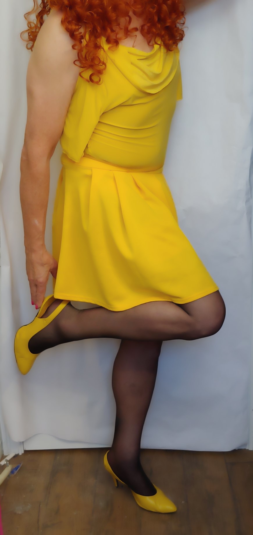 Sissy in yellow