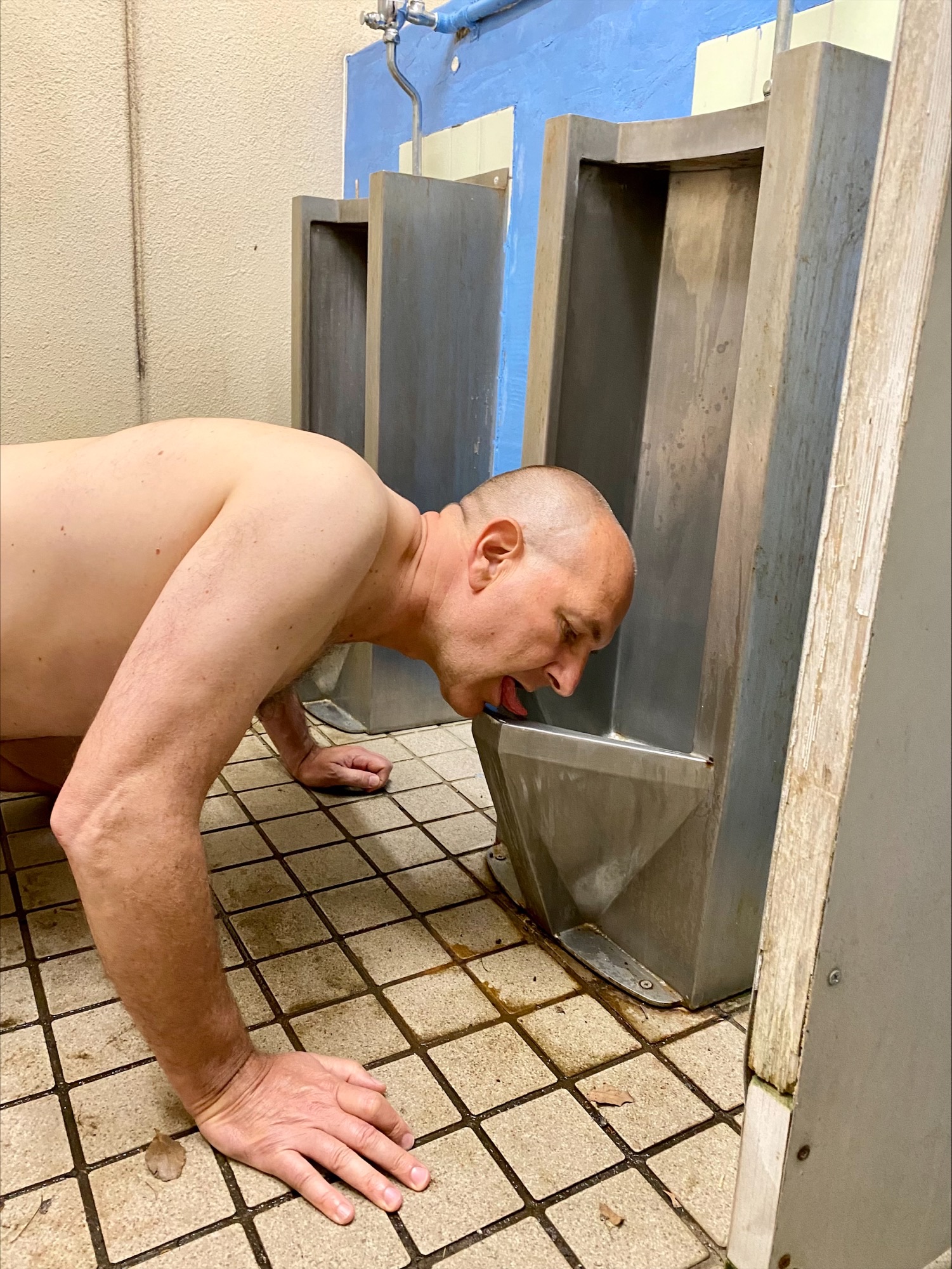urinal cleaning