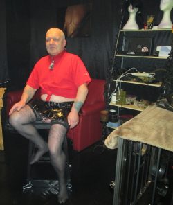 Sissy faggot Detlev Hüttner