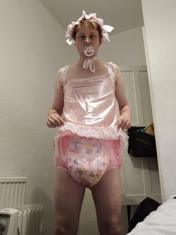 Sissy diapered loser