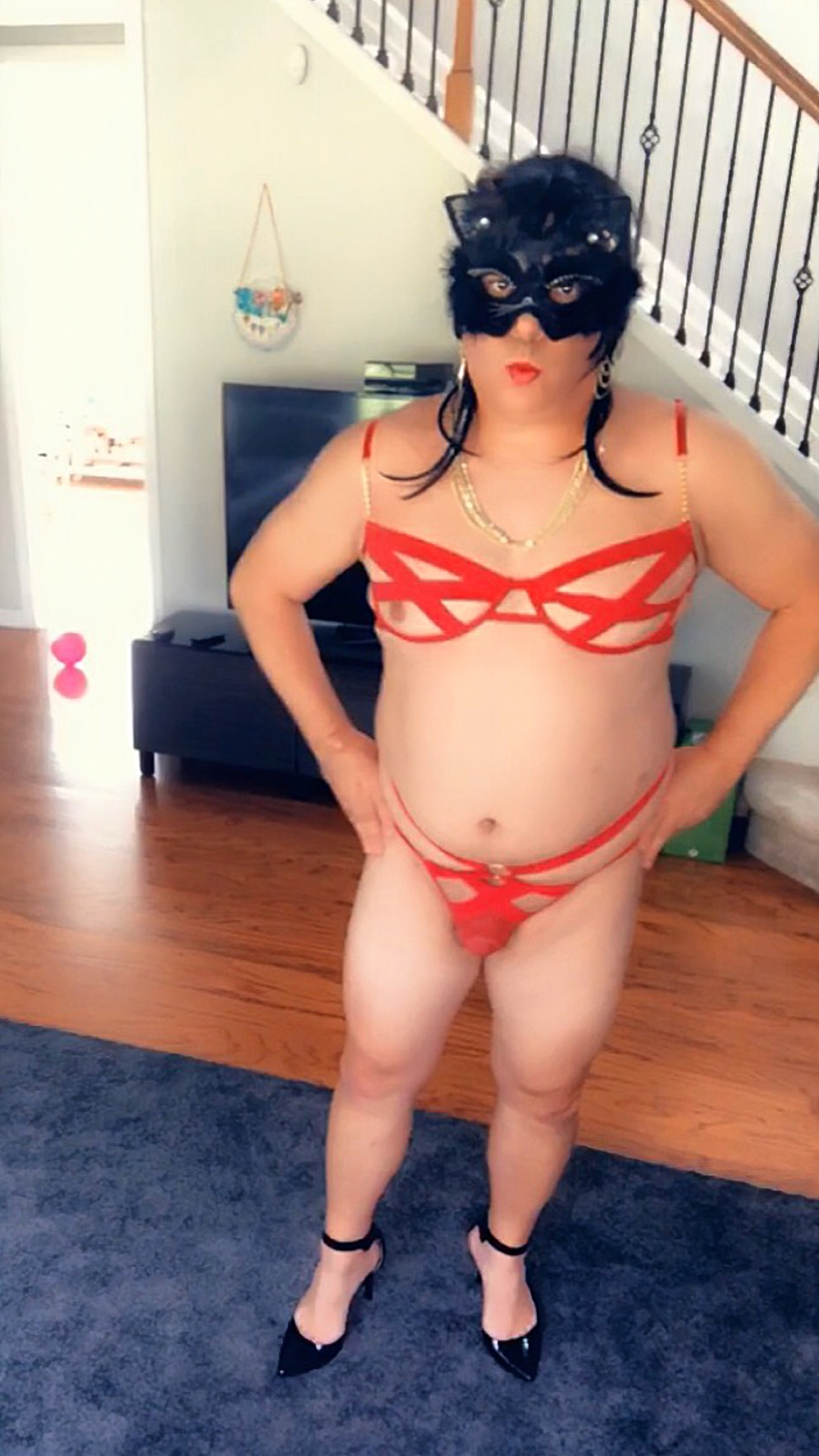 Sissy Nadine in red bra and panty