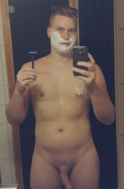 shaving fag exposed