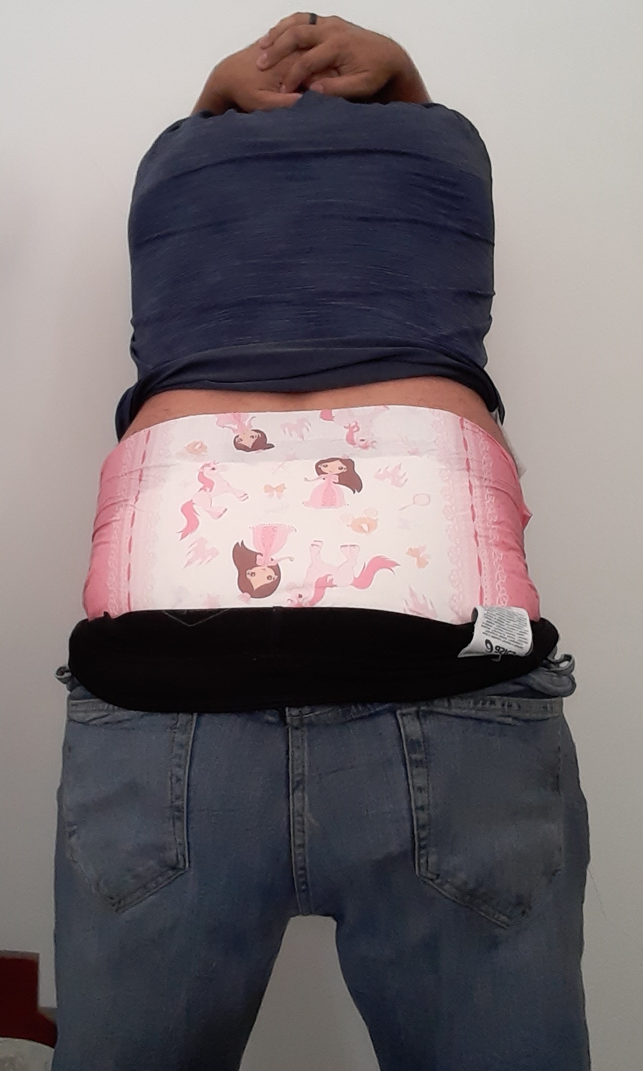 sissy f*g in diaper training. Need of a Mommy or Daddy