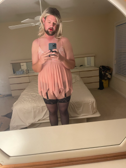 Sissy Morgan Download and Expose Me