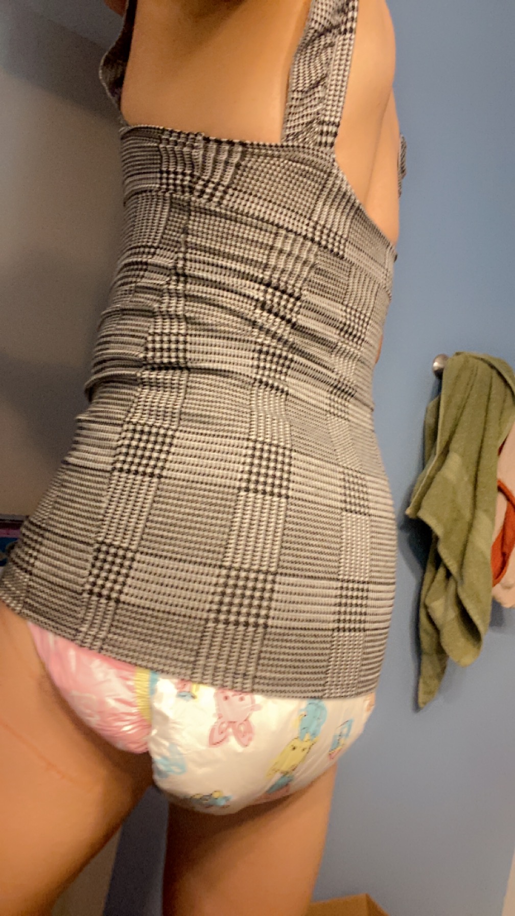 Exposed sissy