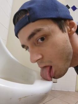 toilet licker