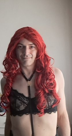 Share this Belgian crossdresser