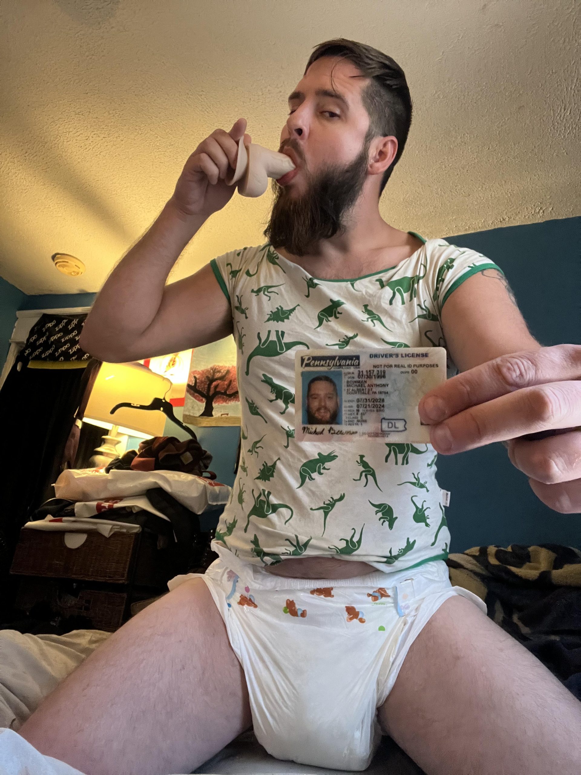 Michael Bowman, Diaper Using f*ggot. Blackmail Me! Spread my Pics! Expose!