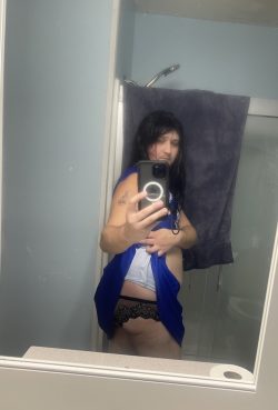 Locktober bet lost sissy posting pics