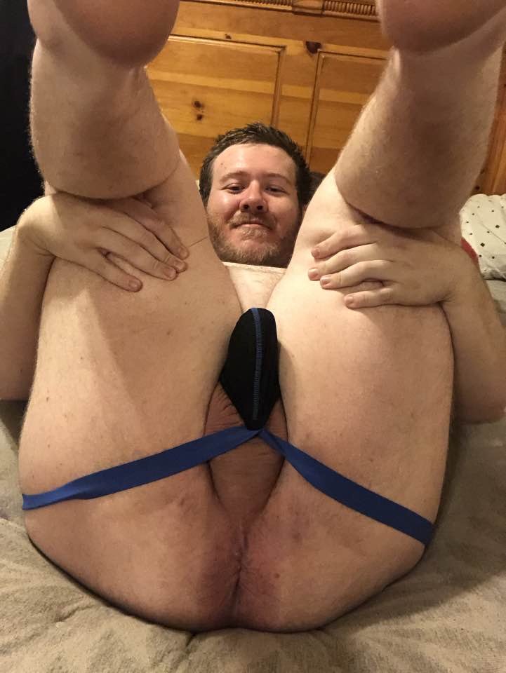 Dirty piss piggy wants his pics shared