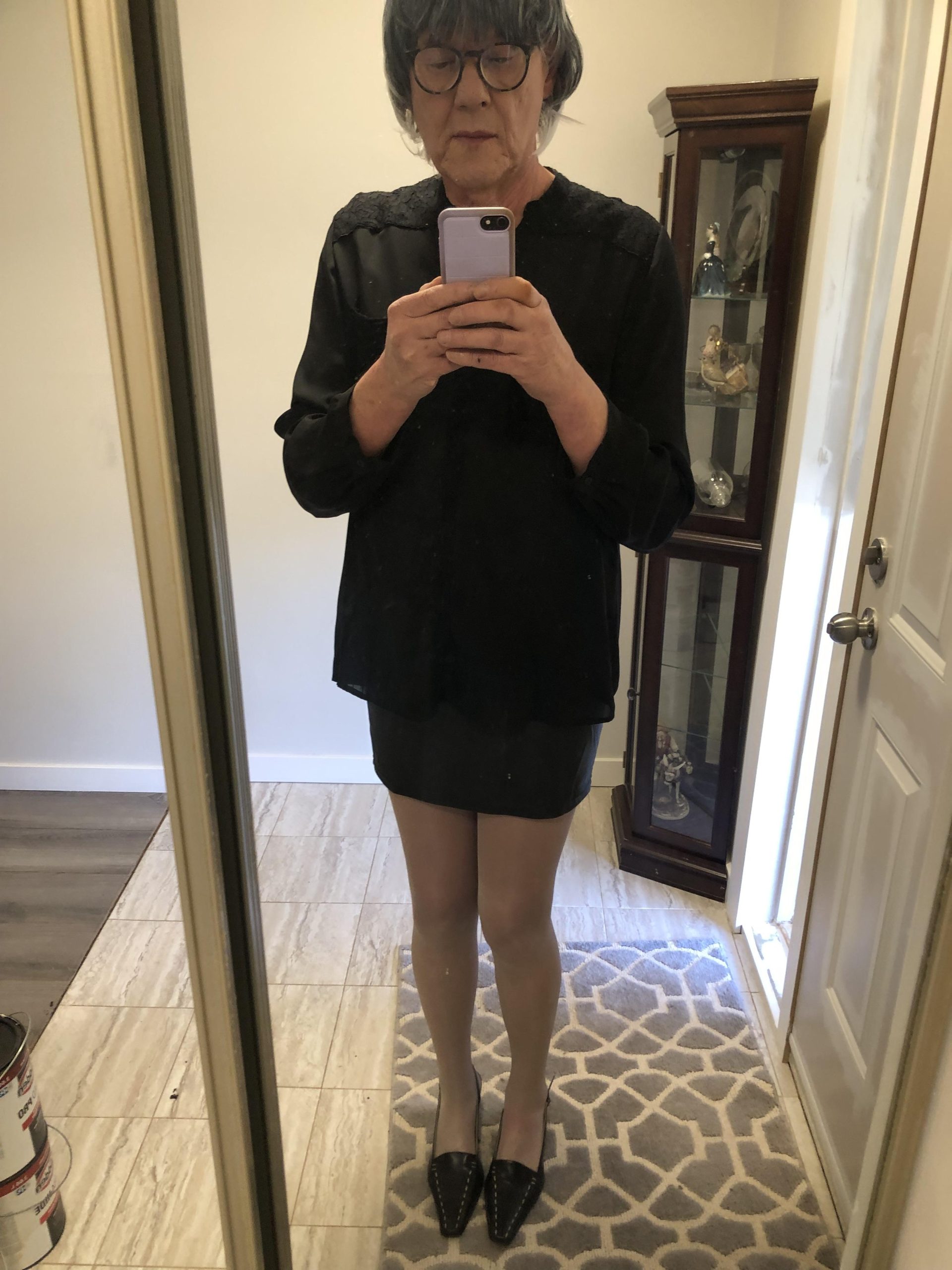 Mature Sissy Risking Listing Personal Info