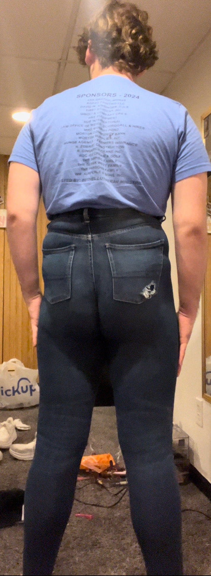 Fàggot Pig In Skintight Jeans