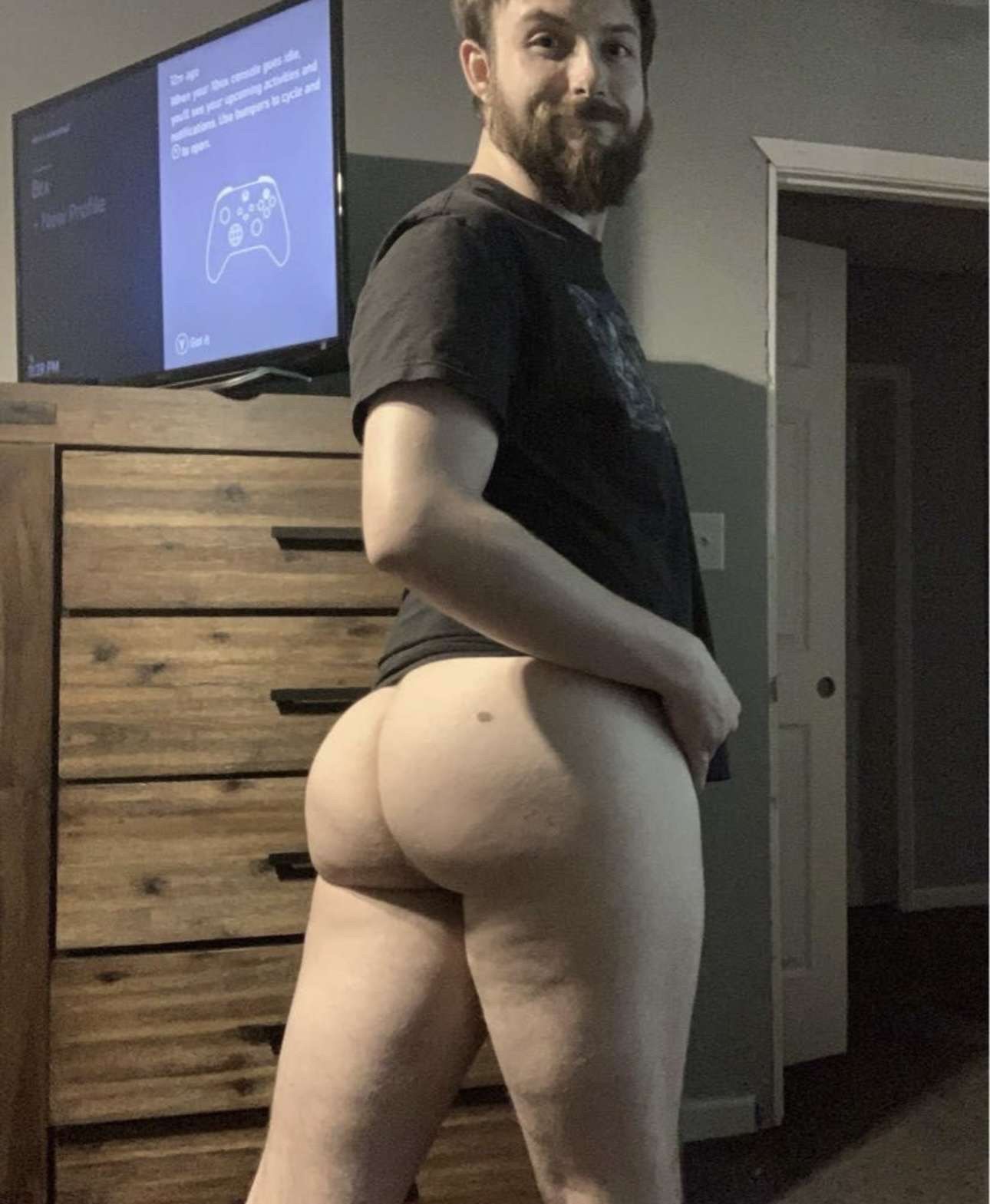 Fat Butt f*g exposing myself