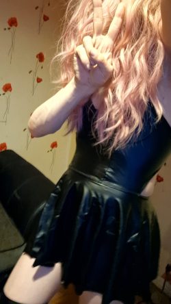 Masochistic sissy looking for sadistic Dom