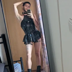 Sissy f*g 24