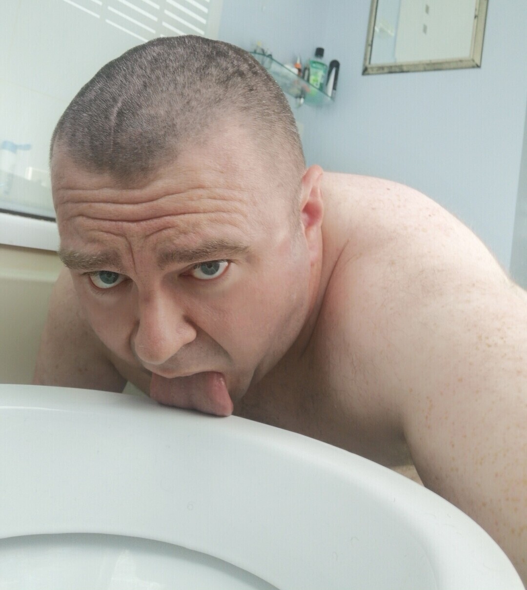 ~ Butchbeardub – Stupid fat f*ggot slave licking the toilet