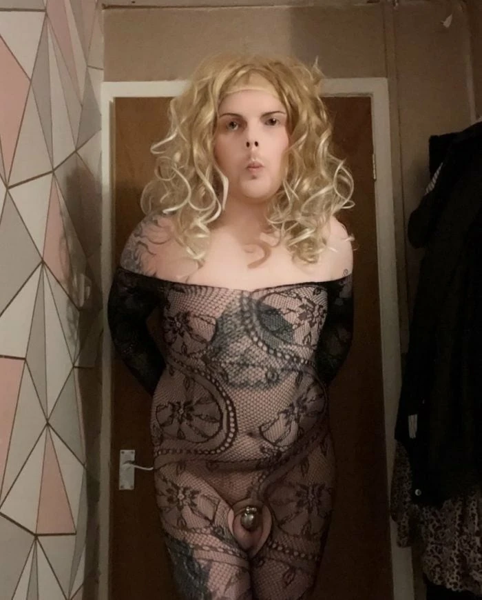 Jessiesuxxx  – No escape sissy