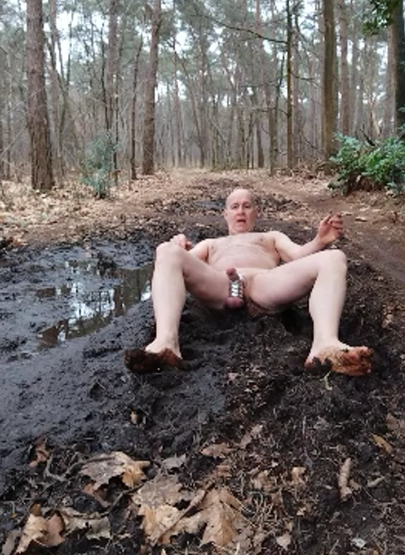 Tony Hellemans –  slave Tony Hellemans  in MUD in forest
