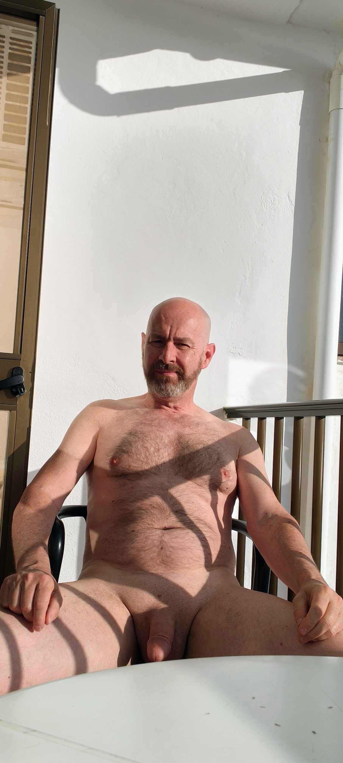 Tony Hellemans  – Belgian slave Tony Hellemans in Spain