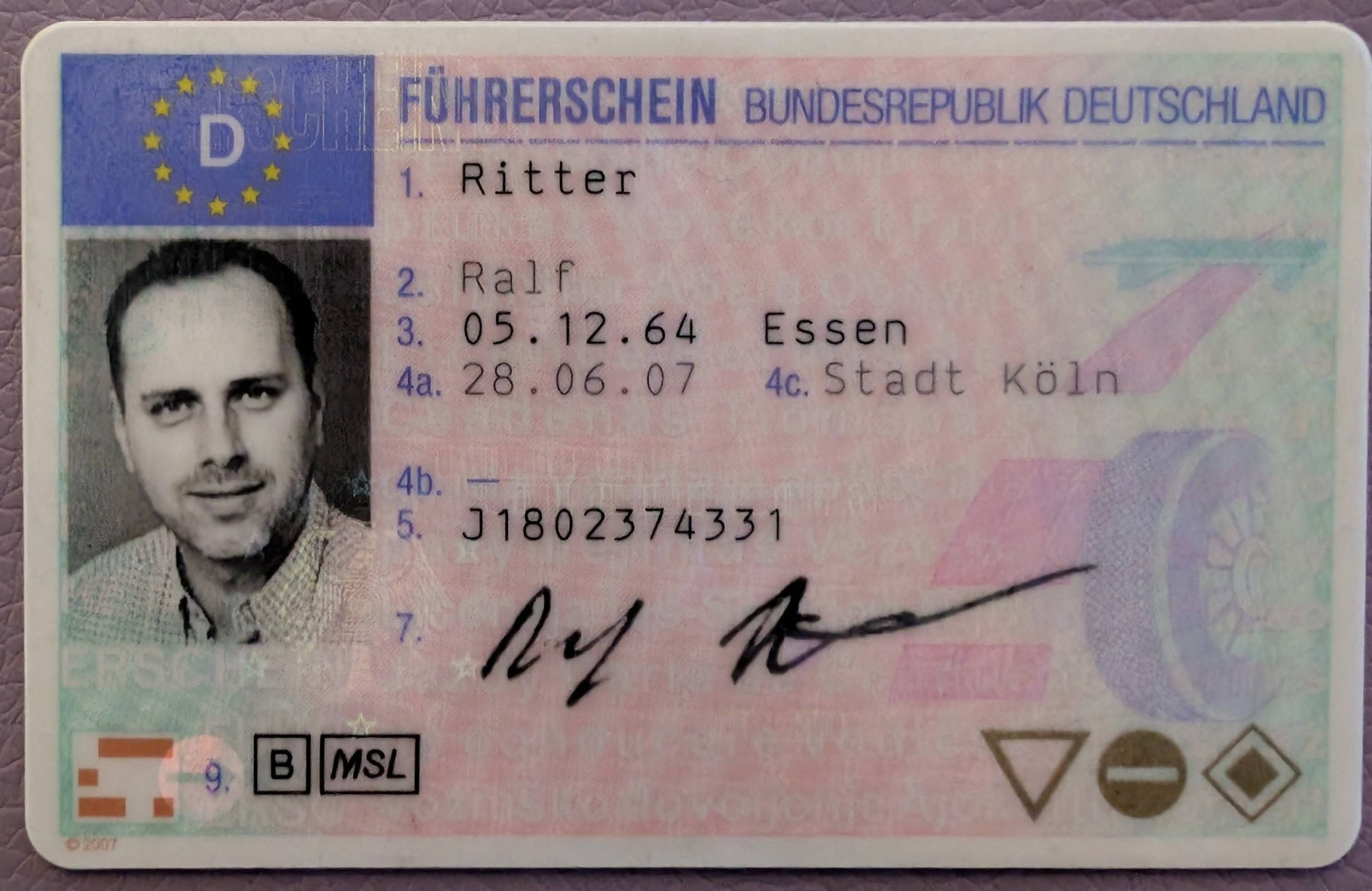 Ralf Ritter – Ralf Ritter Cumdump ID, Passport, Driving Licence