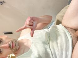 Betaloserbobbi piss – Piss covered shirt