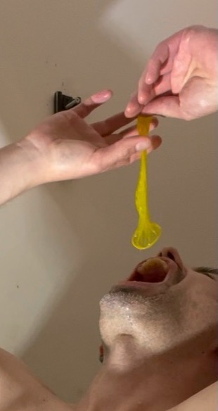 Cumdumpbobby – Beginning to eat my own cum