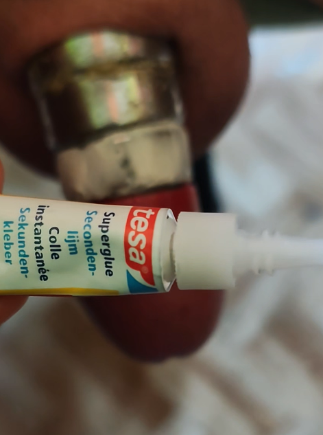 Tony Hellemans belgianslave – slave Tony Hellemans superglue cockrings