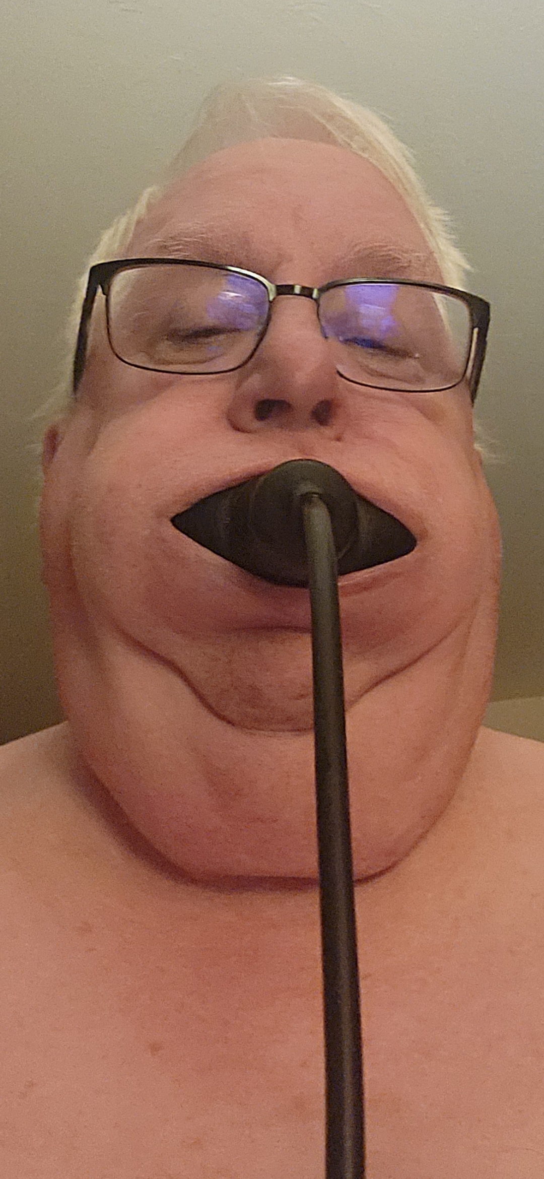 Charles the Grey – Gimp needs a box