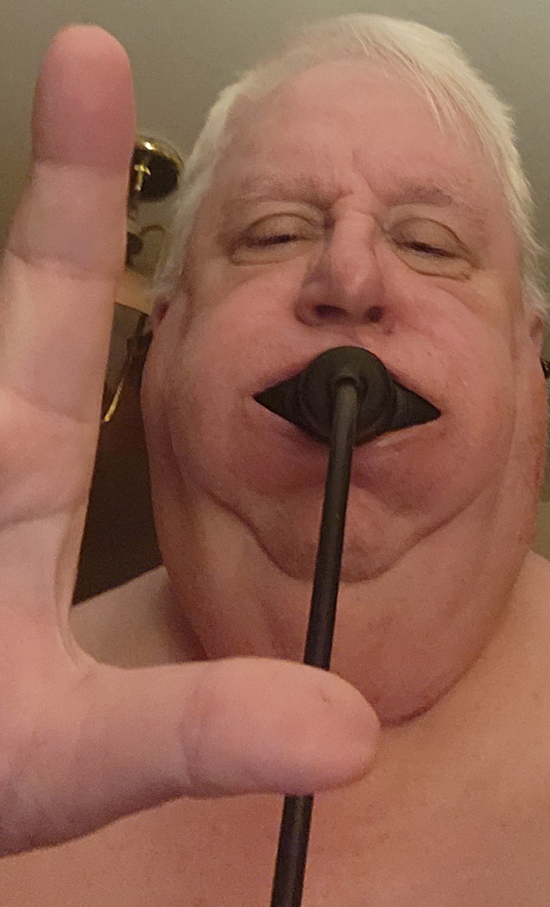 Charles  – Loser exoosed