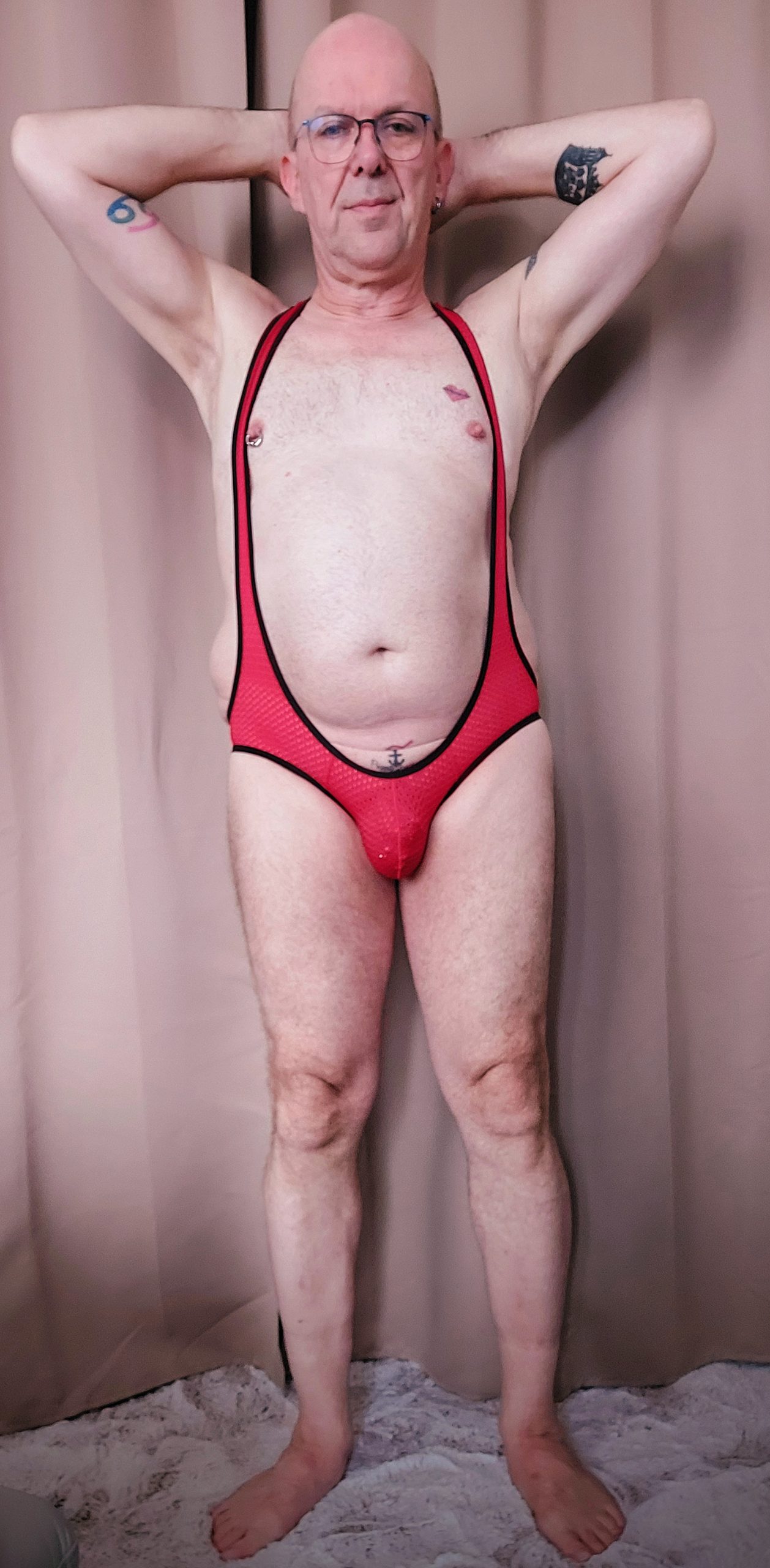 f*ggotClausH  – New swimsuit