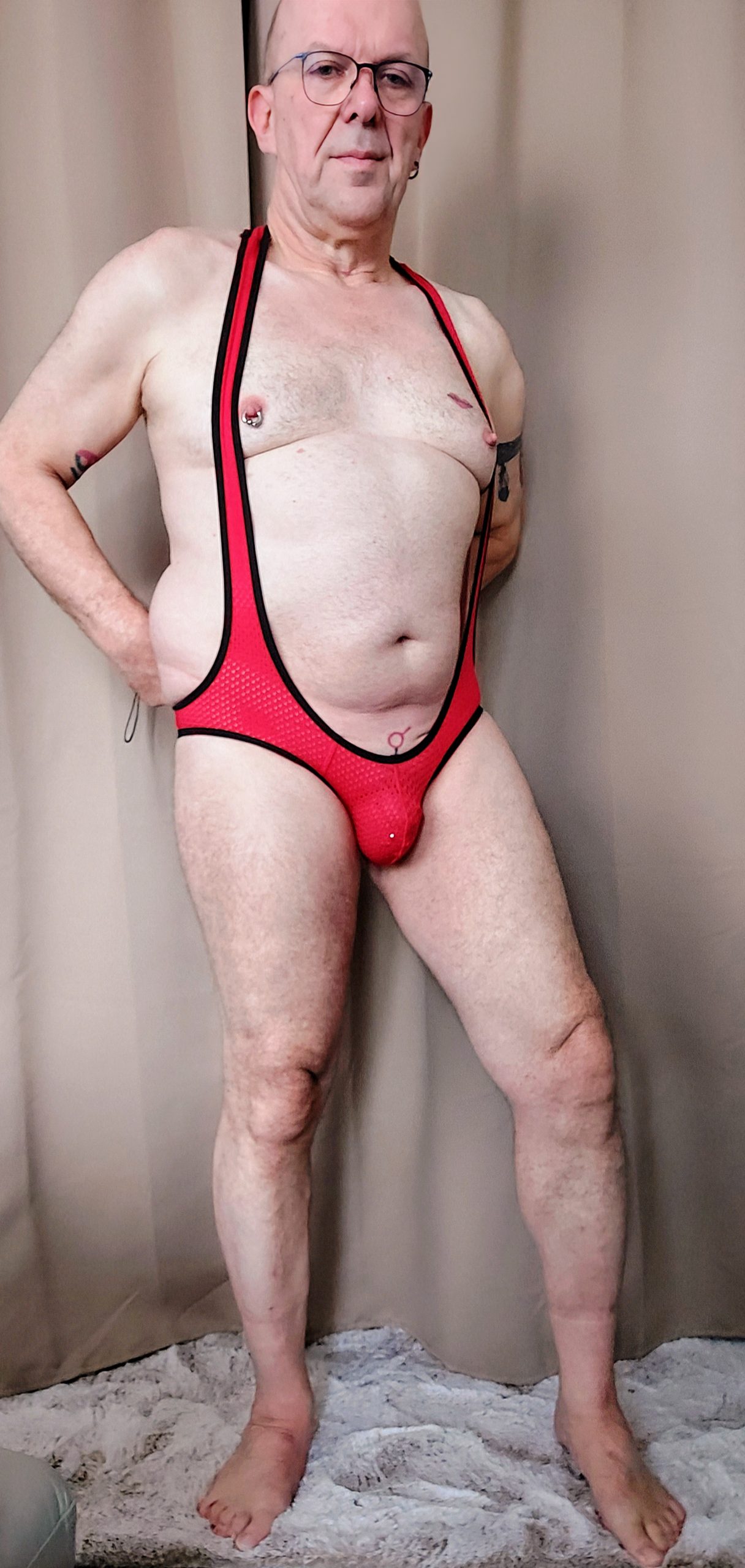 f*ggotClausH  – New swimsuit