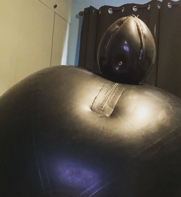 Charles the Grey – Gimp needs a box