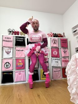 Ultimate f*ggot – Sissy F*aggot