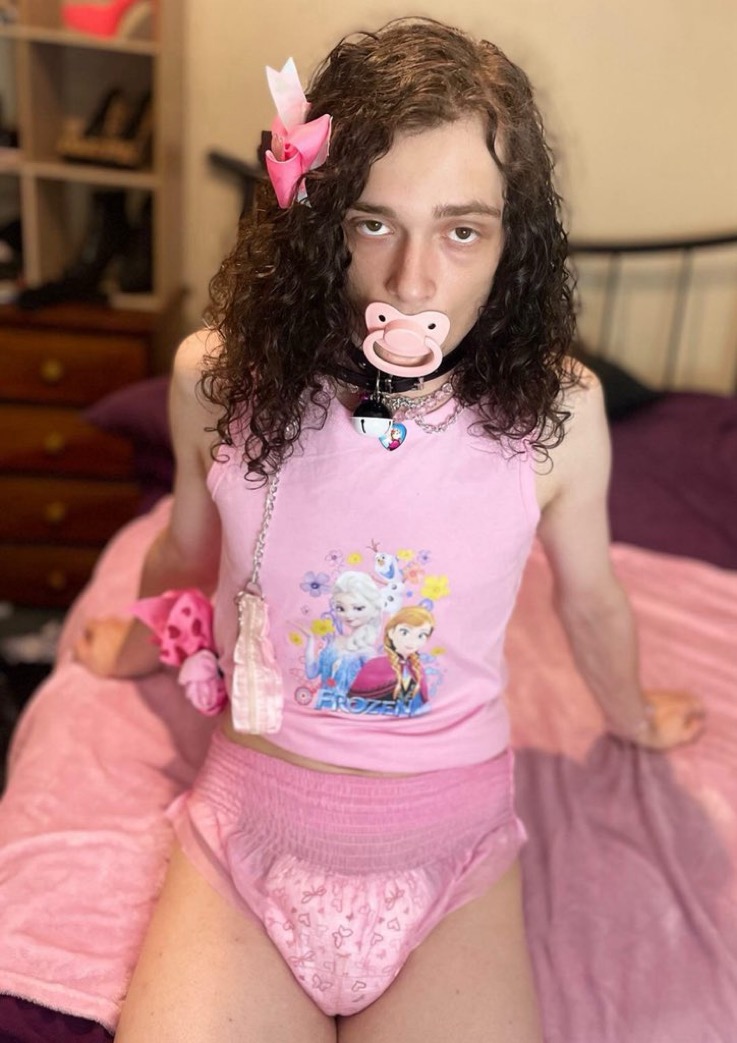 Submis_slave – Diaper sissy Anna