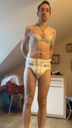 From Man to Diaper Loser 📸🍼