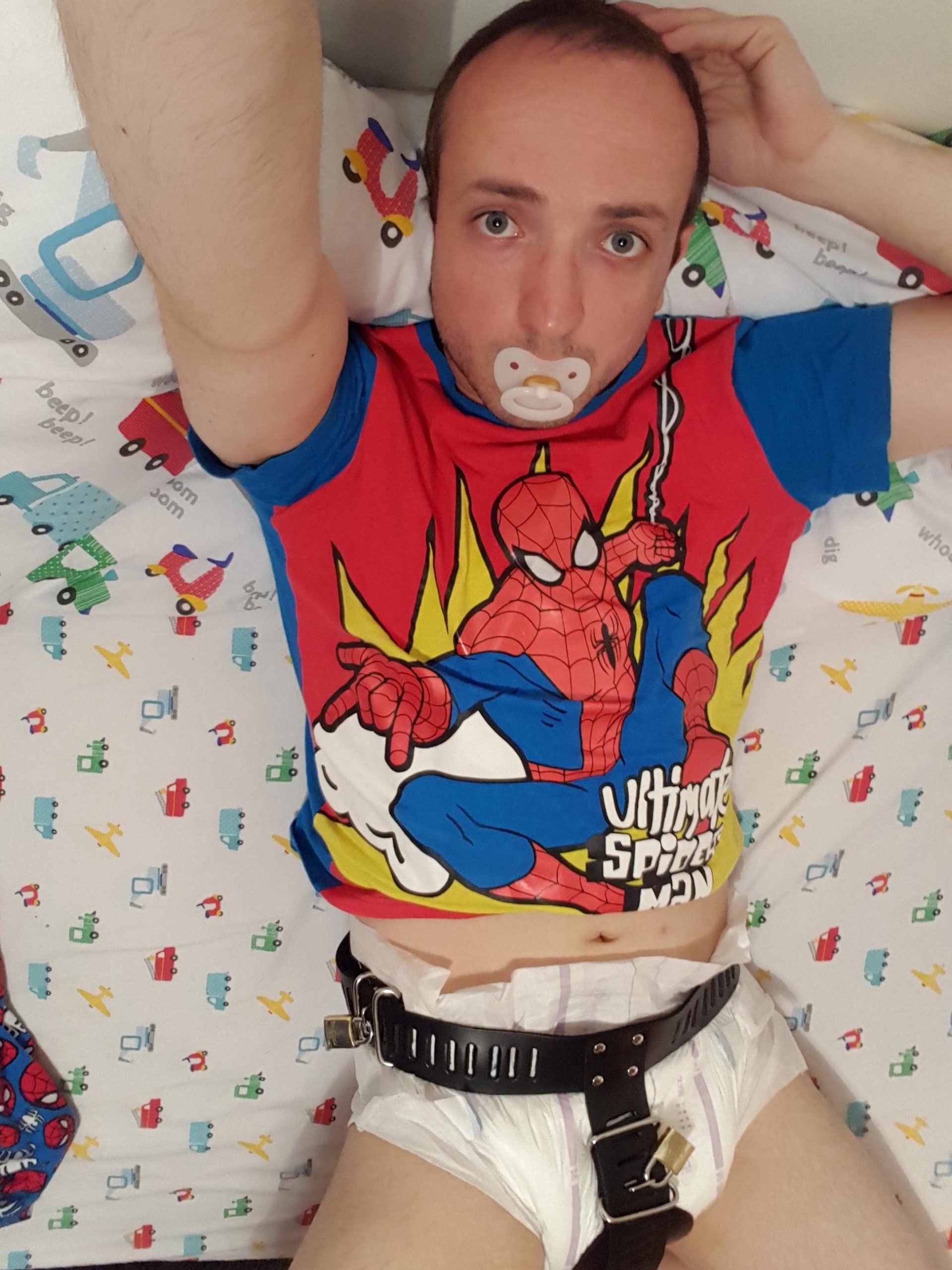 Another pathetic diaper boy