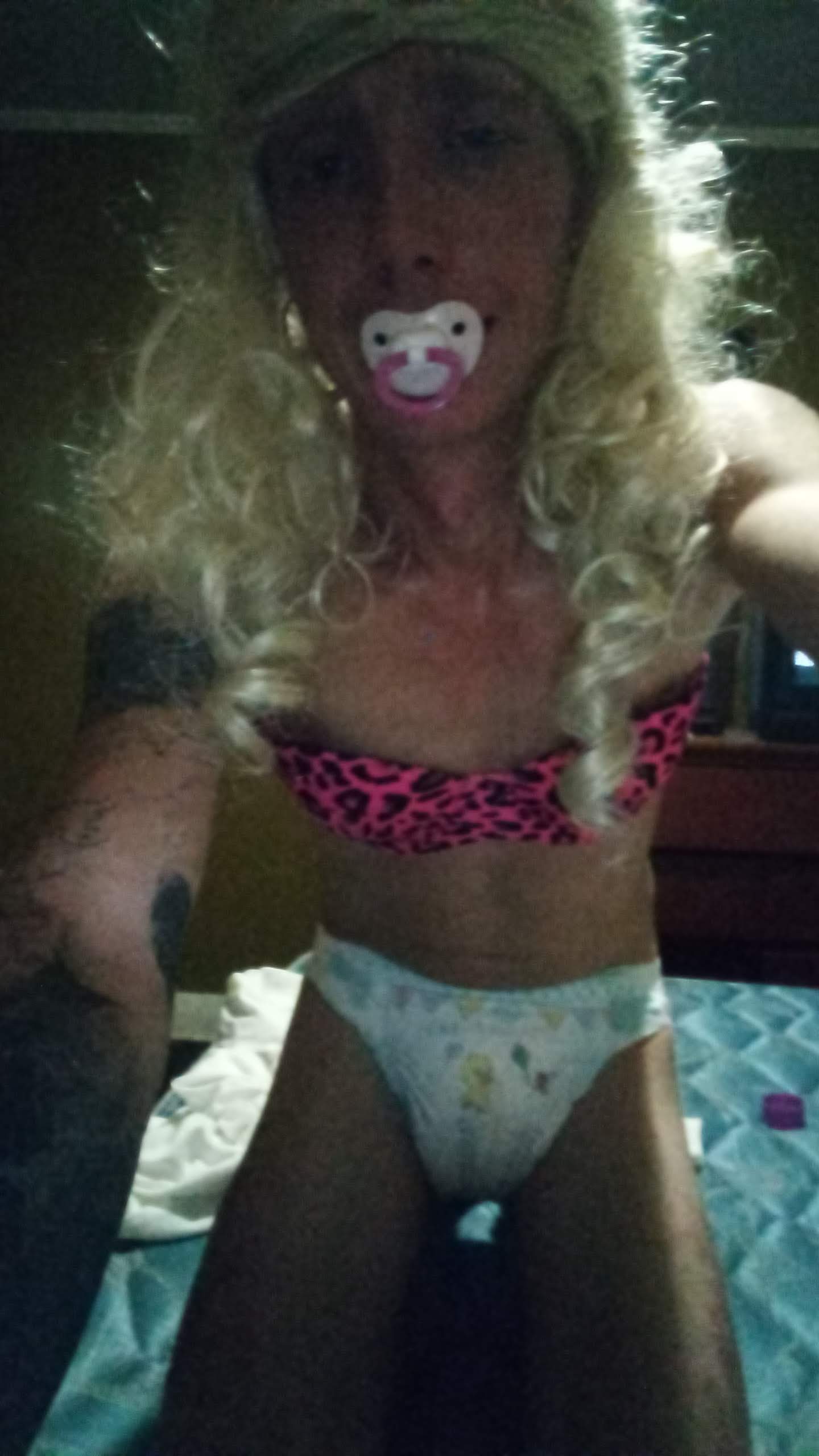 I want to wear diapers 24/7 permanently