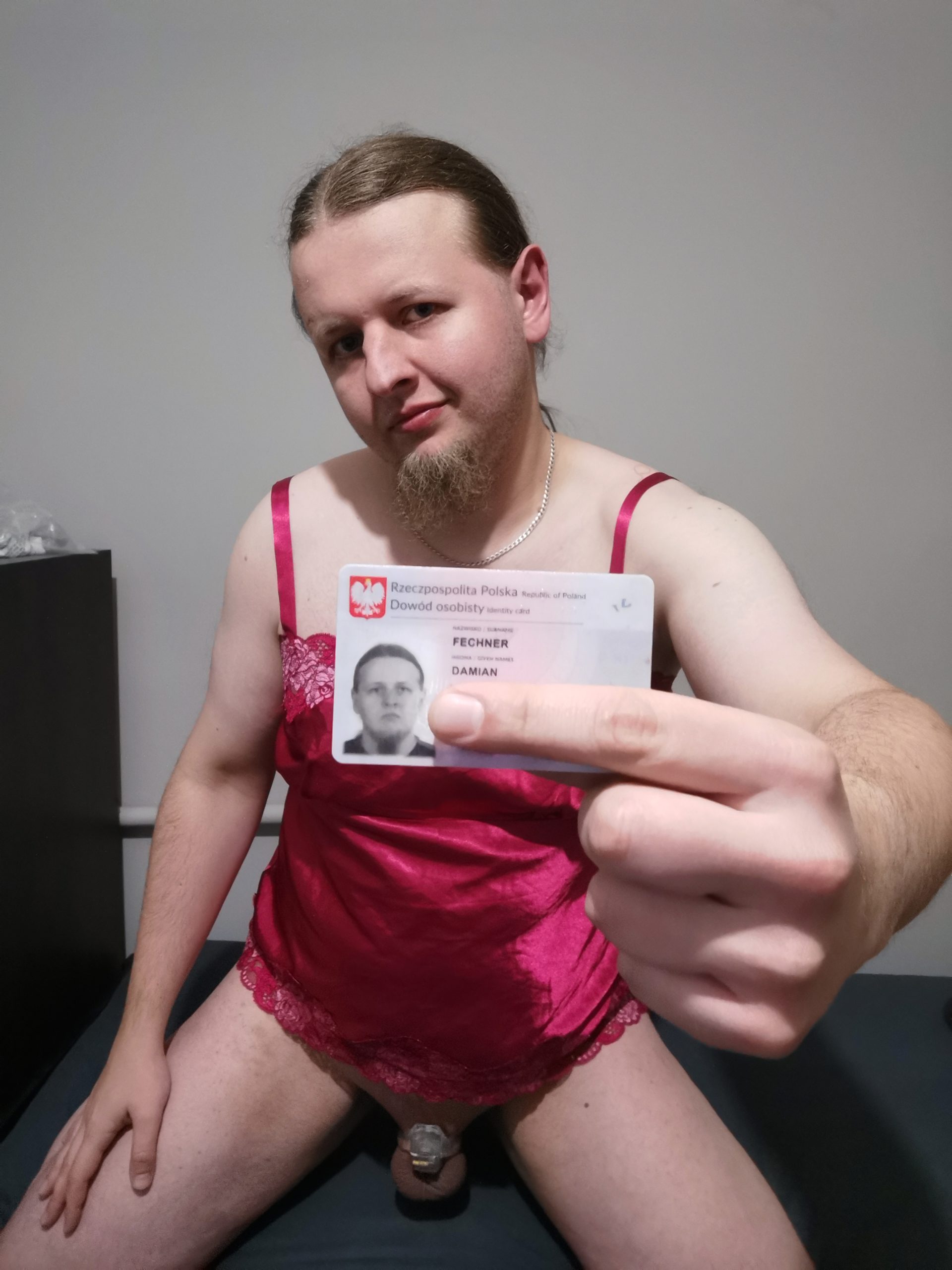 Polish sl*t begs for extension and sharing