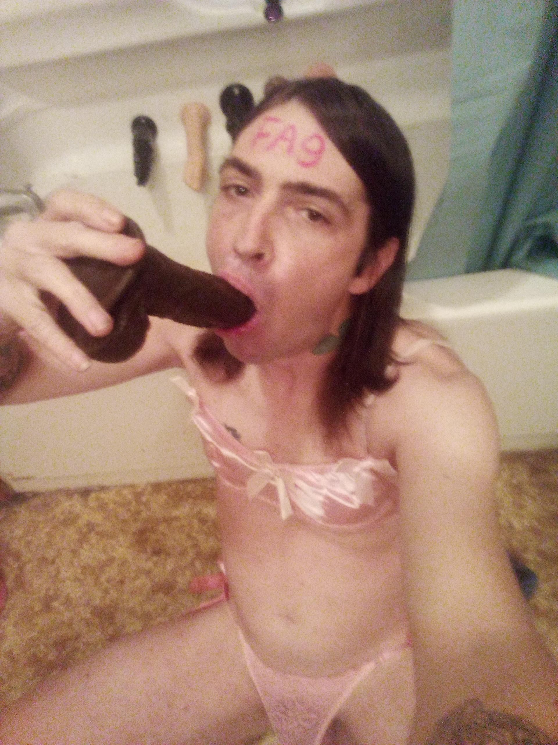 Jenny kisses – Sissy f*g jenny