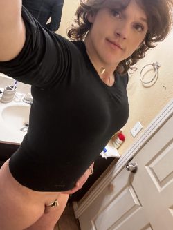 Sissy Chloe seeking help with HRT