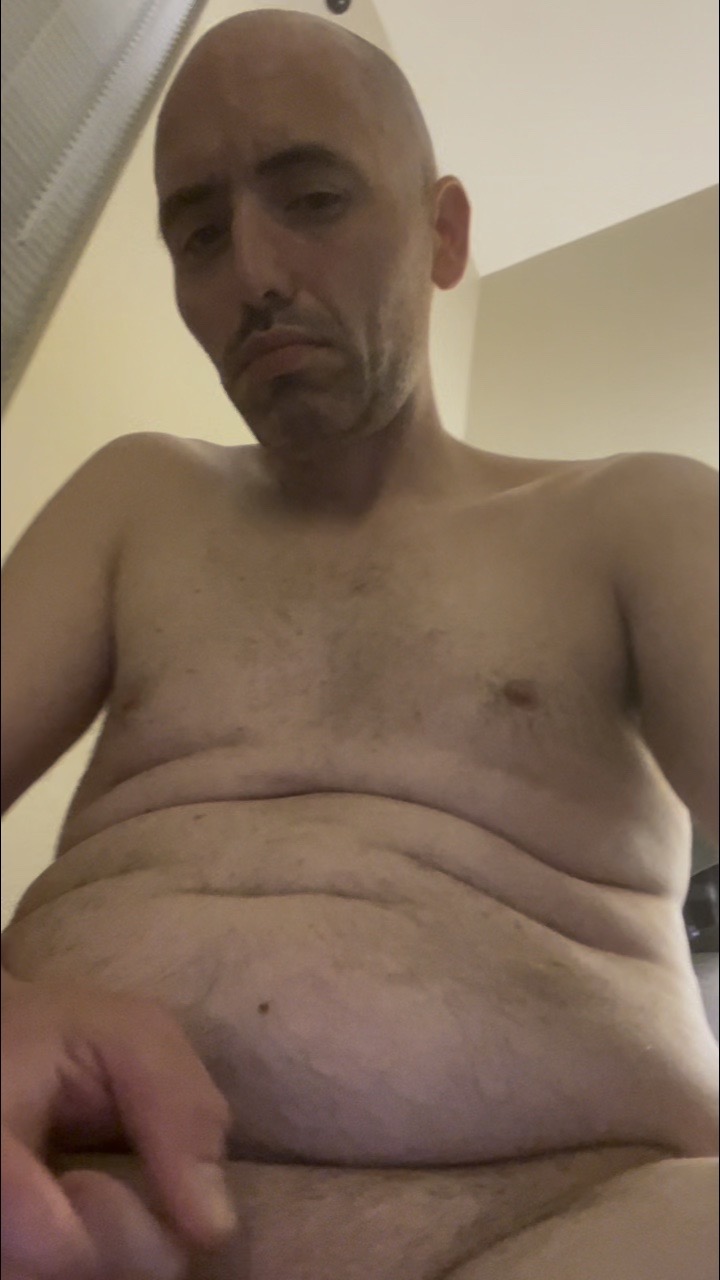 Fat ugly loser tugging his limp loser weeny