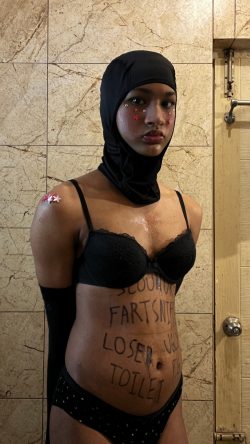 ~ exposed sissy kara