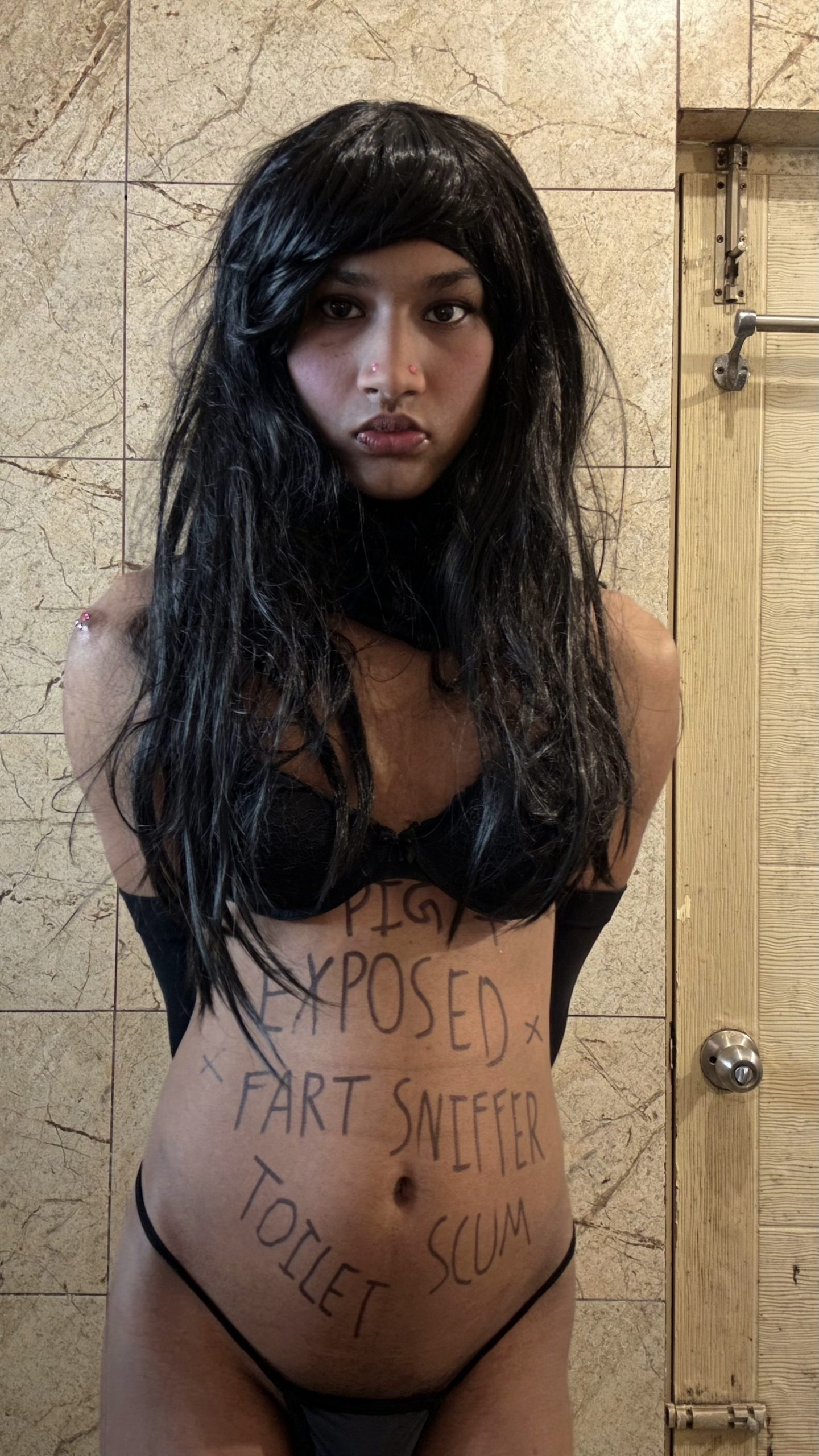 ~ exposed sissy pig kara