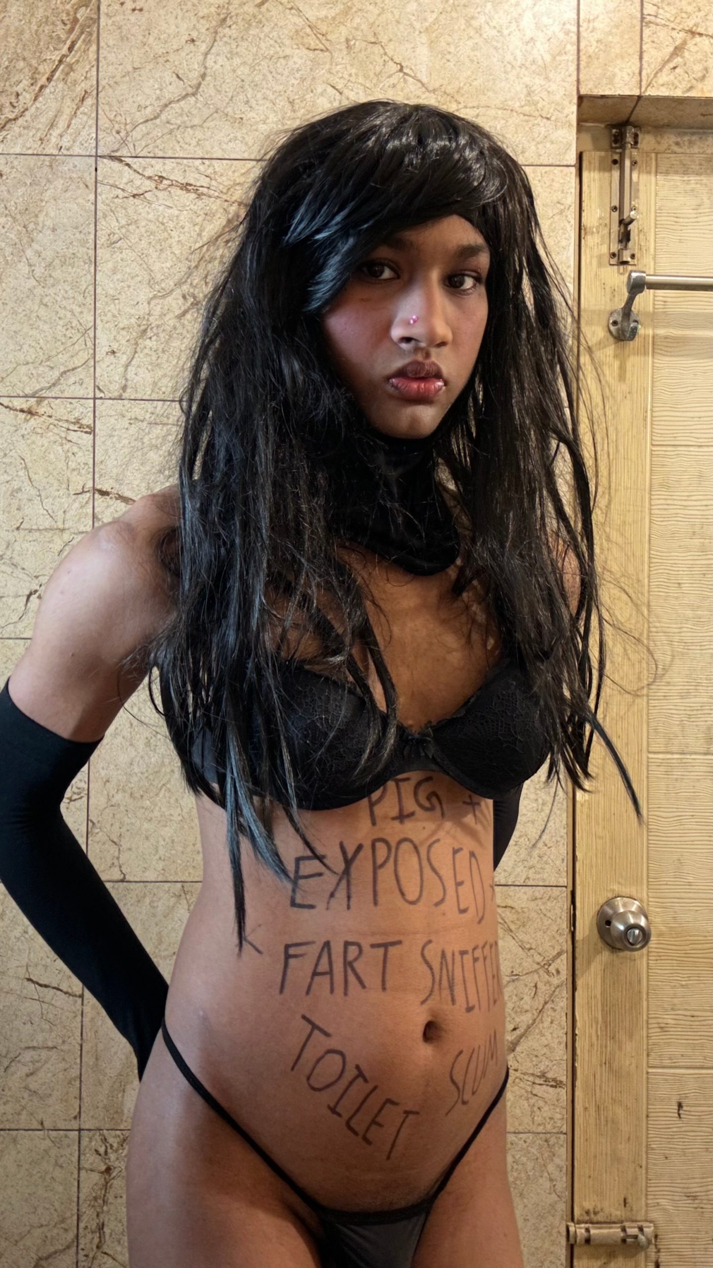 ~ exposed sissy pig kara