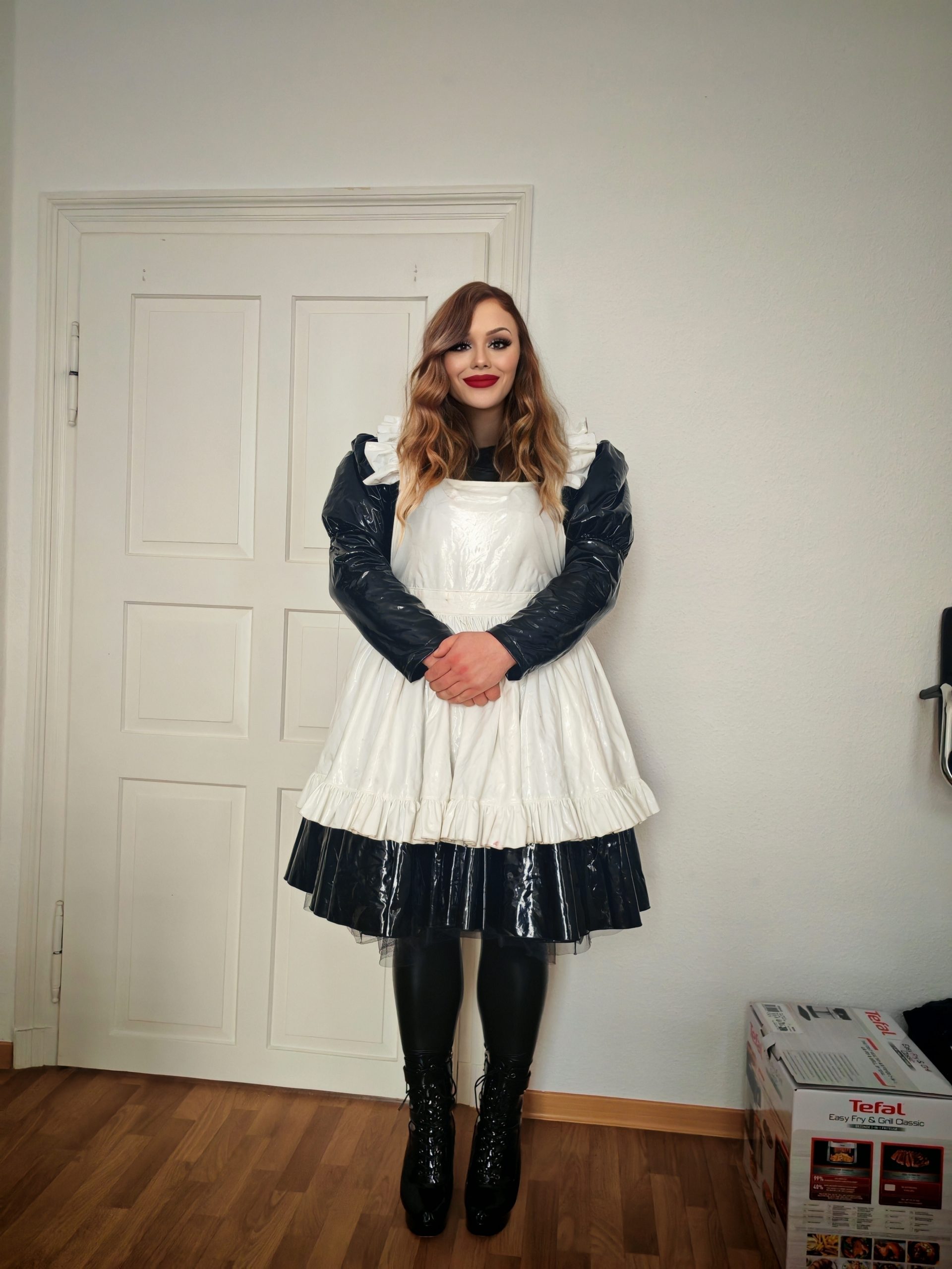 Shironekosissy – Maid dress for christmas