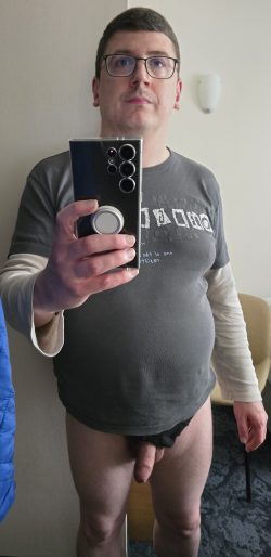 ~ chubby german f*g exposed / fette deutsche Schwuchtel bloßgestellt