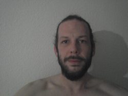 ~ slave-sl*t Stephan´s face has to be exposed now- keep online and be abusive