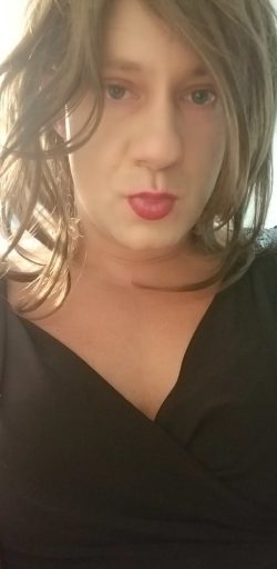 Jess Evans – Love being a girl