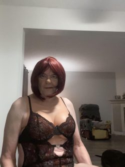 Married Sissy Who Sucks And Swallows For Exposure