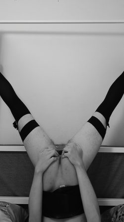 TIE ME UP AND FUCK ME HARD!